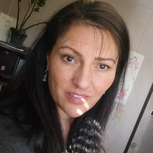 Meet your Posher, Joni